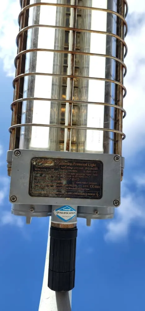 Malaysia: Offshore Platform Linear Lighting — site photograph 3