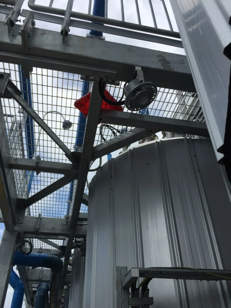 Singapore: Oil-Platform Installation Record — site photograph 3