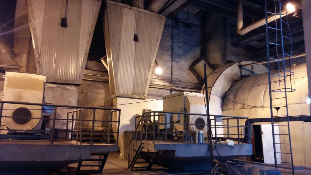 Wanfang Power Plant: Equipment and Passage Lighting — site photograph 2