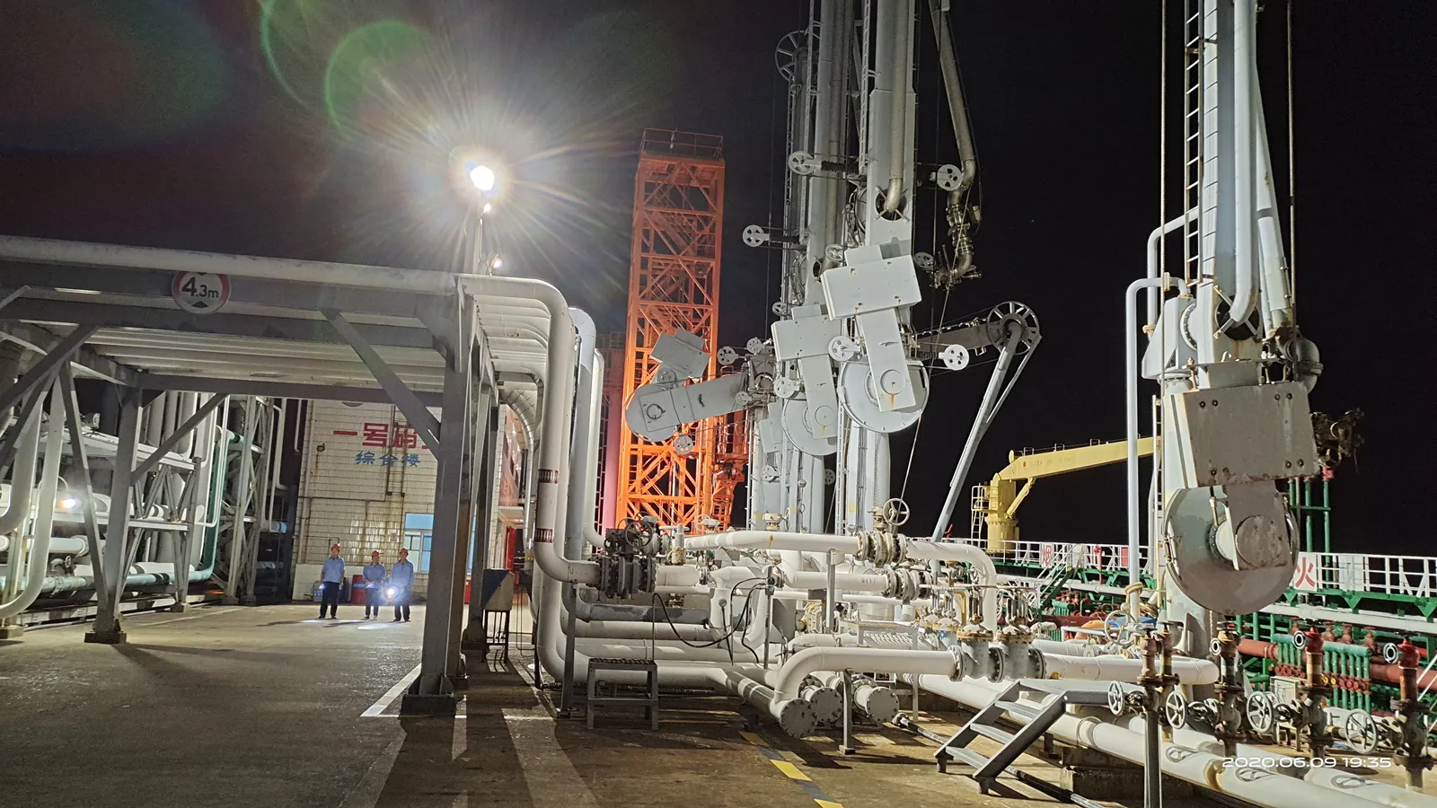 Xiaomendao LNG Terminal: Jetty and Access Lighting — site photograph 1
