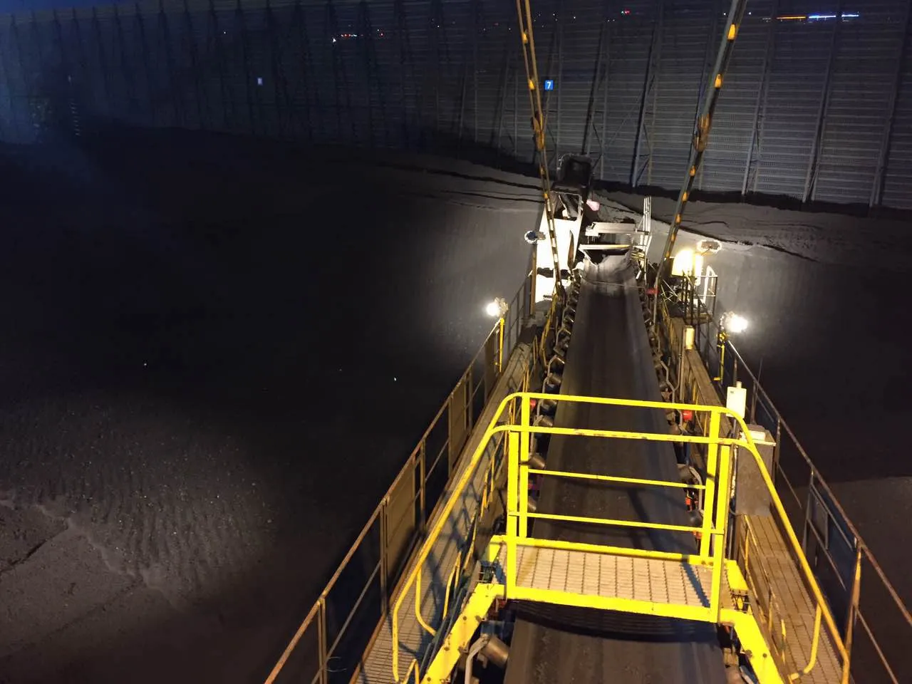 Zhangjiakou Power Plant: Stacker-Reclaimer Lighting — site photograph 1